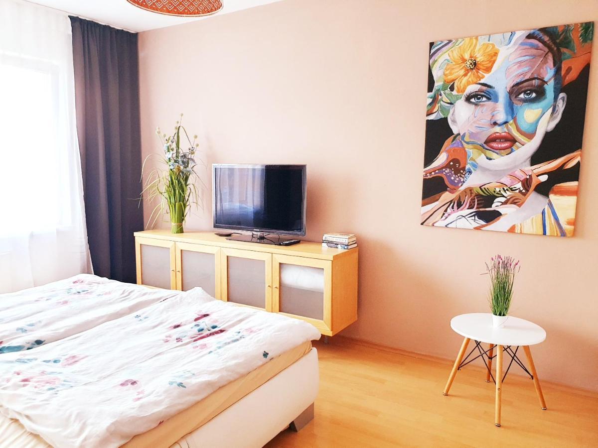 Apartman Terminal, Self Check-In 24 H, Free Parking Banská Bystrica Eksteriør bilde